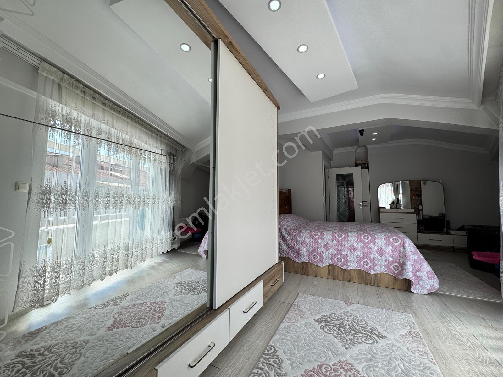 Rba Gayrimenkul'den Büyükdere Mh Geniş 3+1 Dubleks Daire — fotoğraf 10