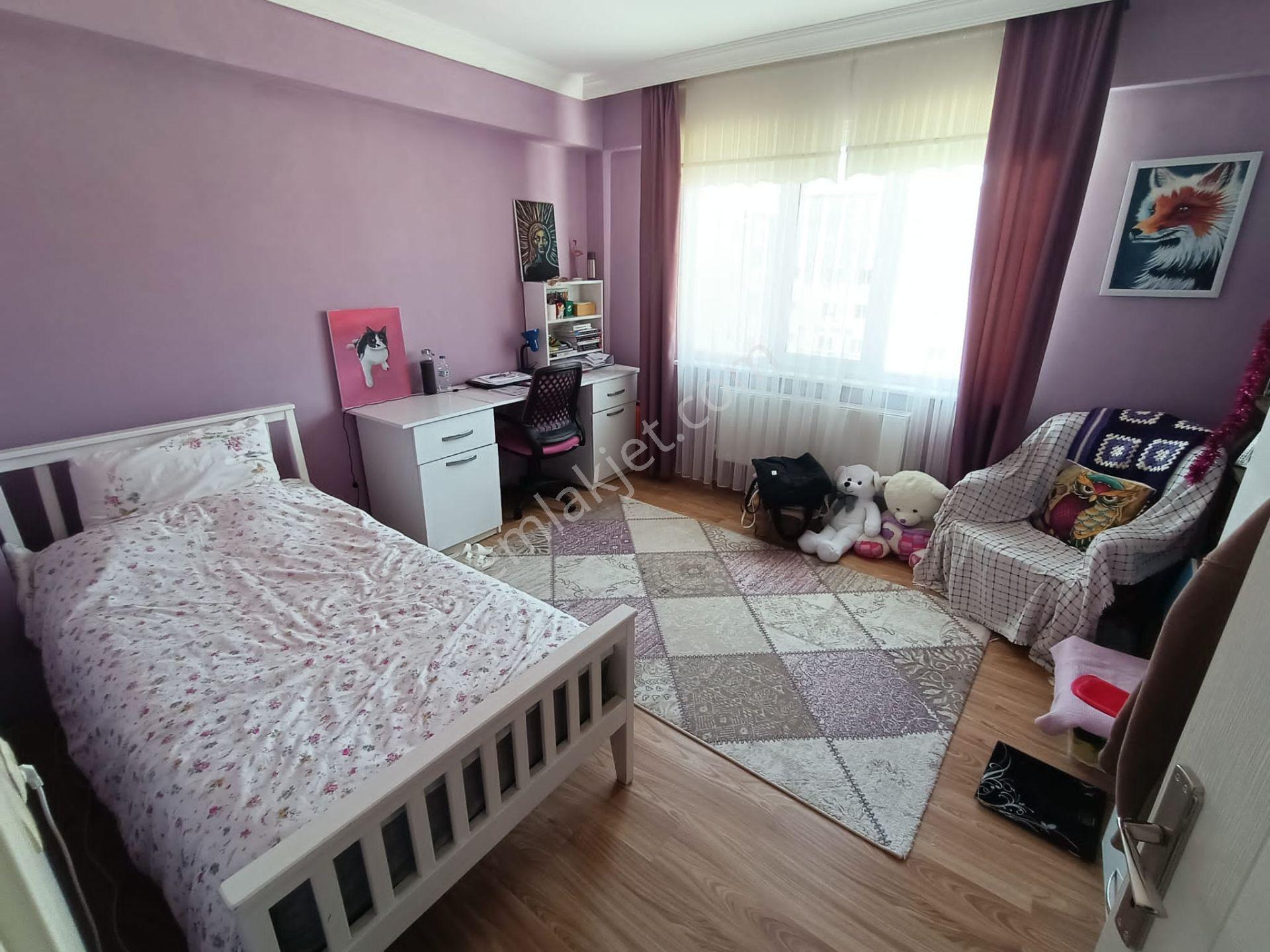 Zafertepe Mahallesi Selçuklu Sitesi’nde Satılık 3+1 — fotoğraf 3