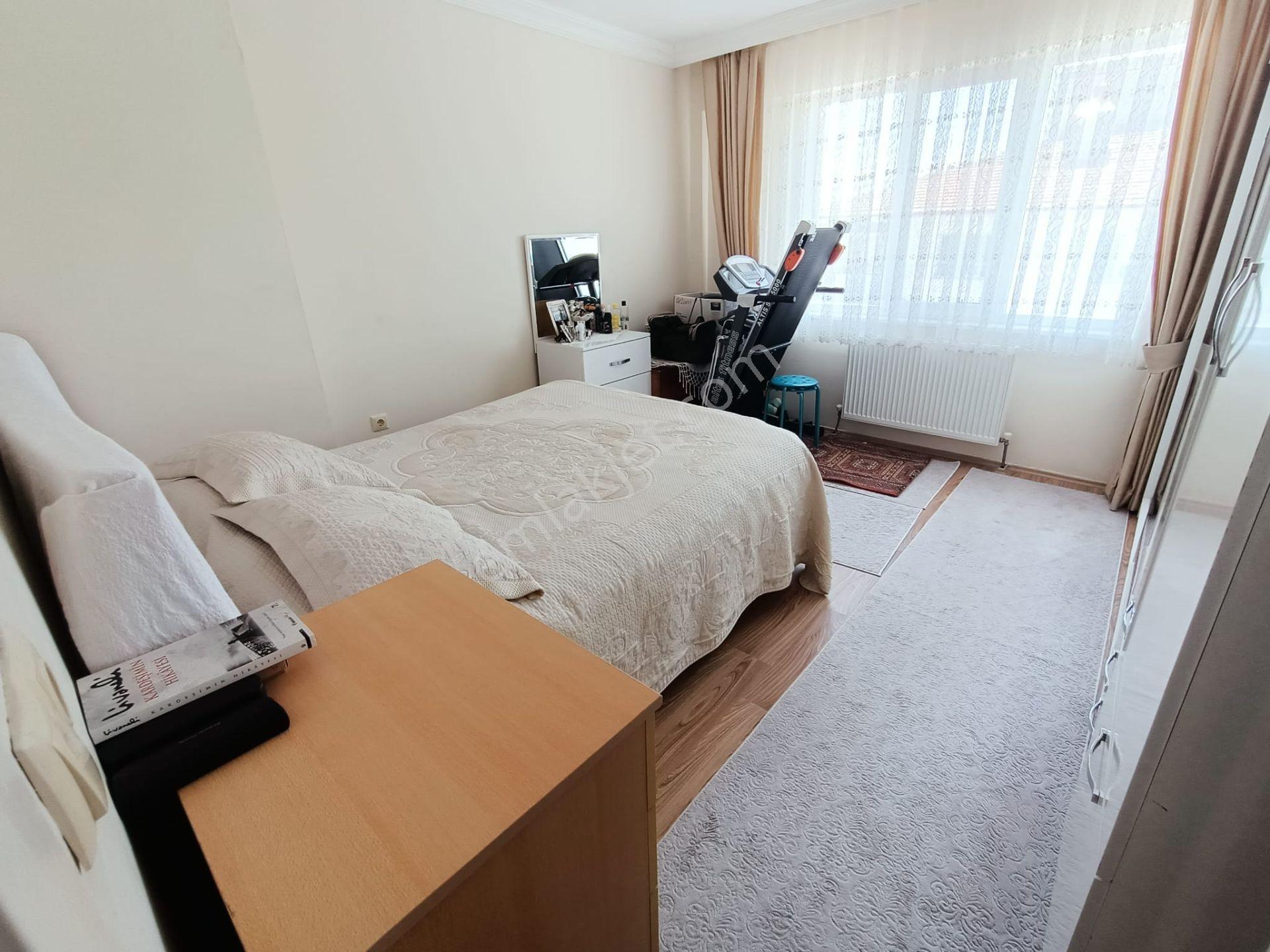 Zafertepe Mahallesi Selçuklu Sitesi’nde Satılık 3+1 — fotoğraf 5