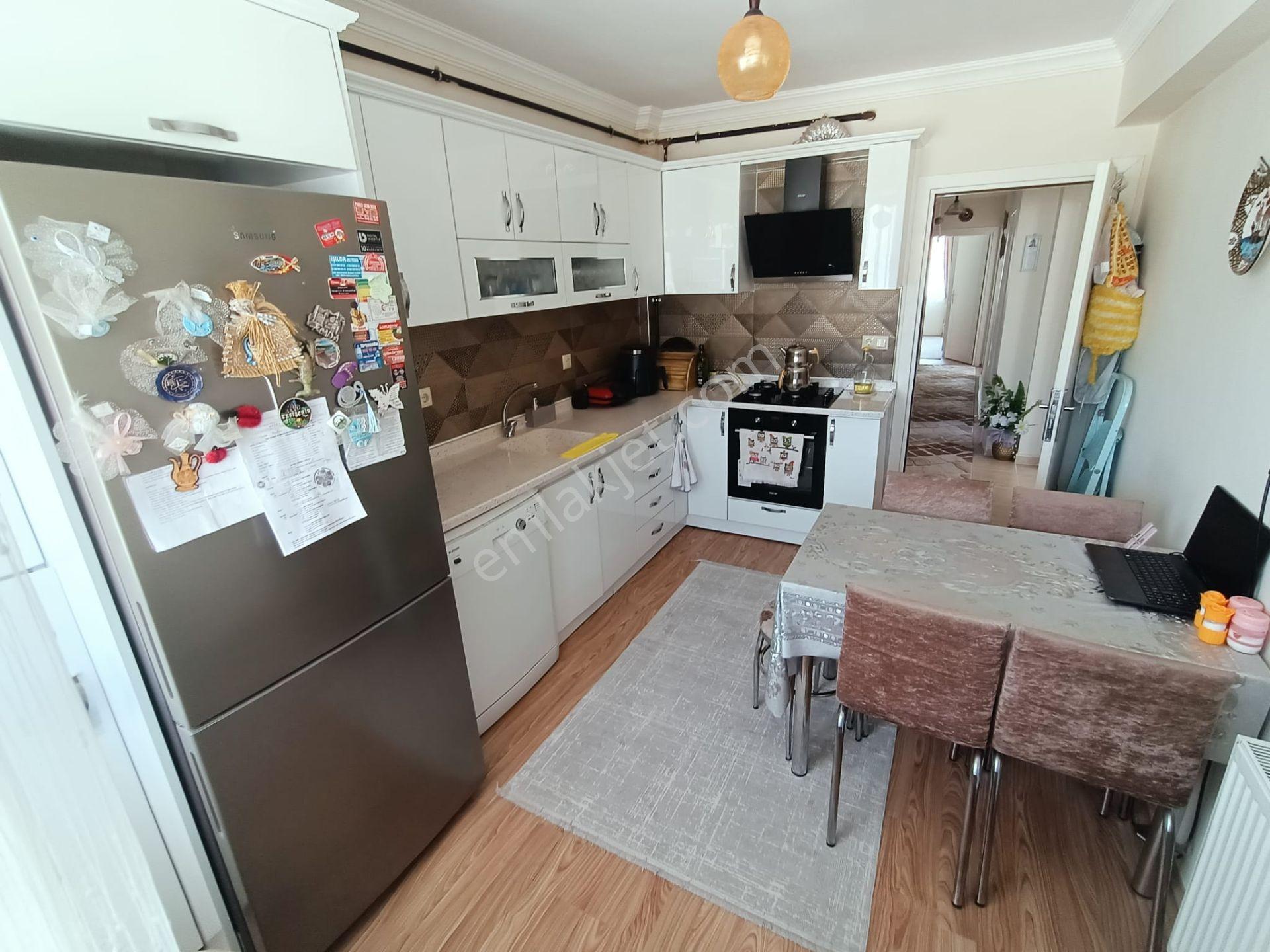 Zafertepe Mahallesi Selçuklu Sitesi’nde Satılık 3+1 — fotoğraf 6