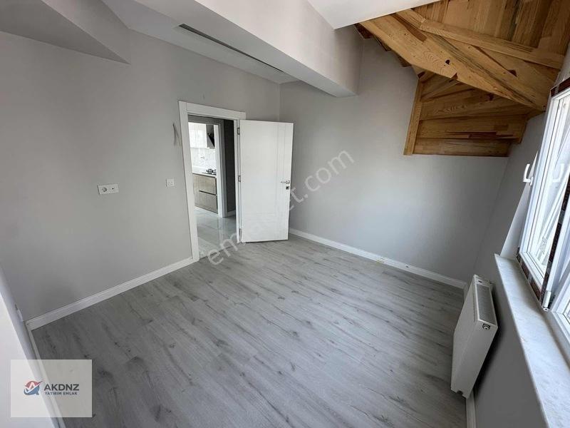 Akdeniz Emlaktan Denize Yürüme Mesafesinde Köşe Başı Daire — fotoğraf 8