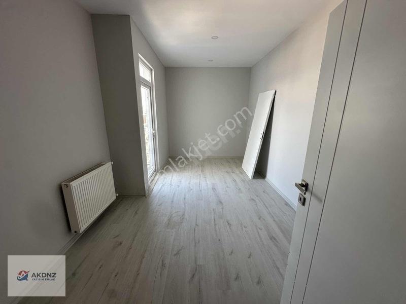 Akdeniz Emlaktan Denize Yürüme Mesafesinde Köşe Başı Daire — fotoğraf 23