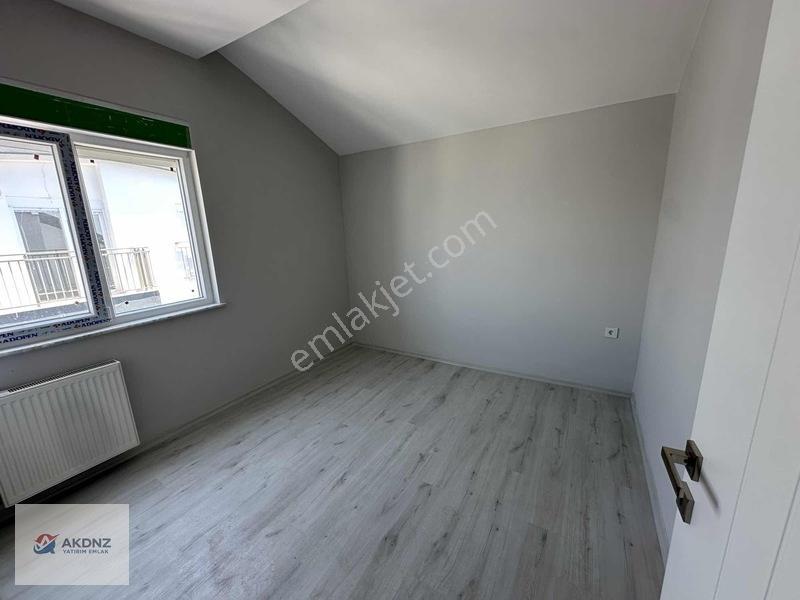 Akdeniz Emlaktan Denize Yürüme Mesafesinde Köşe Başı Daire — fotoğraf 27