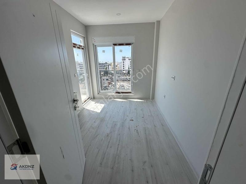 Akdeniz Emlaktan Denize Yürüme Mesafesinde Köşe Başı Daire — fotoğraf 29