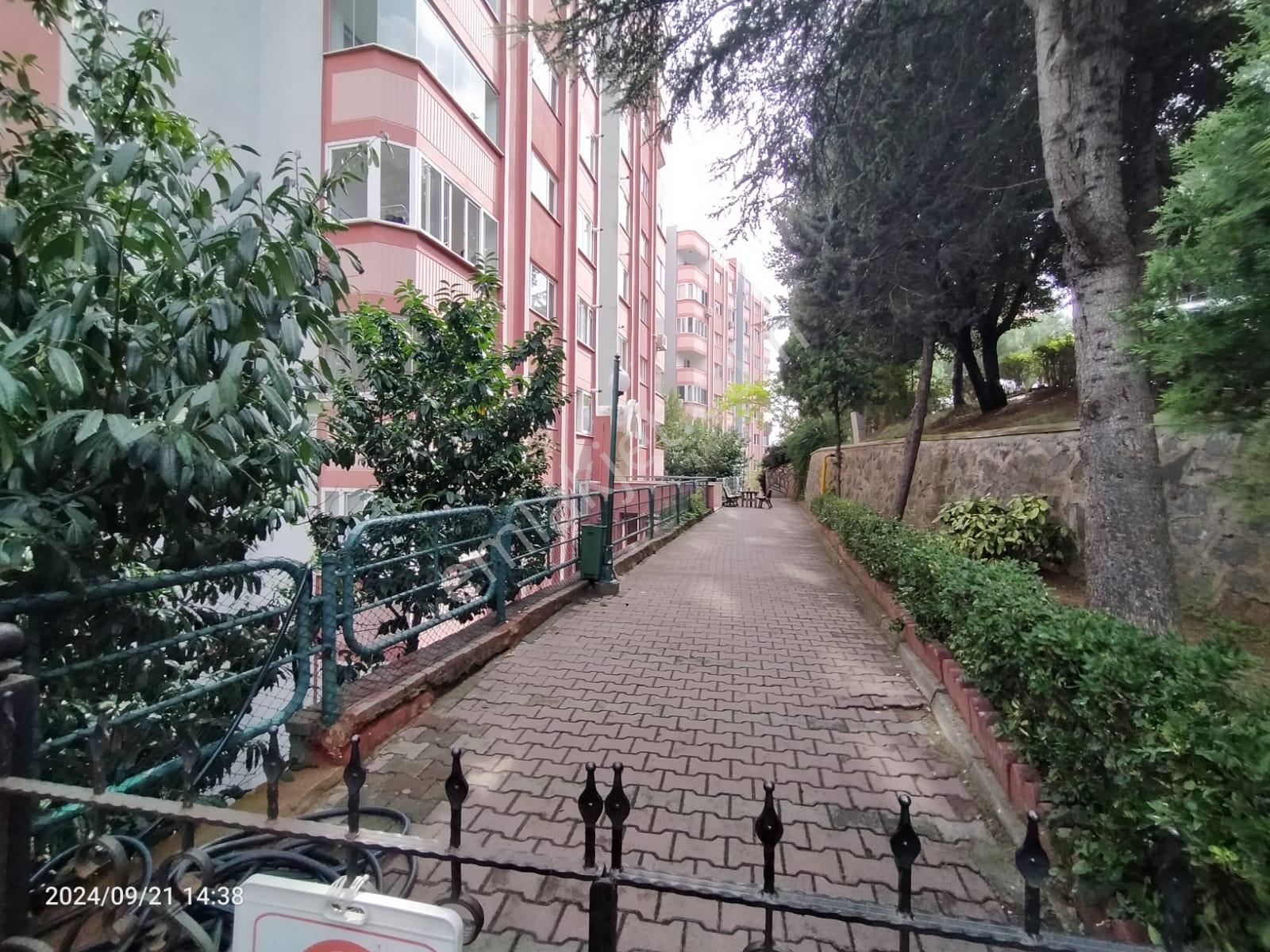 Kağıthane Başakkonutları D-blok Manzaralı Önü Açık 3+1 — fotoğraf 27