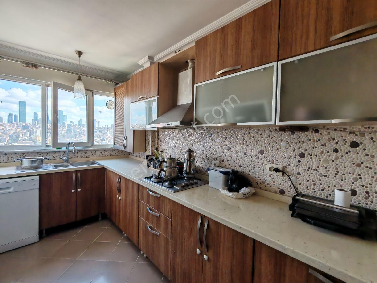 Kağıthane Başakkonutları D-blok Manzaralı Önü Açık 3+1 — fotoğraf 35
