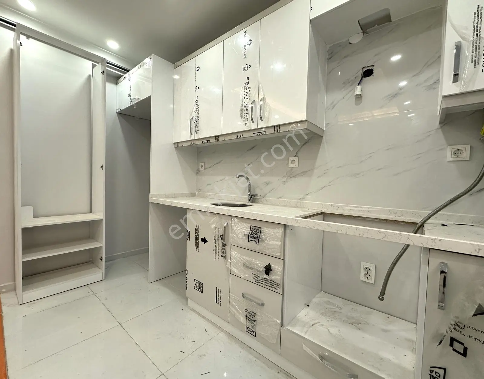Next House'dan Tramvay Yakını Sıfır Bahçe Kullanımlı 2+1 — fotoğraf 4