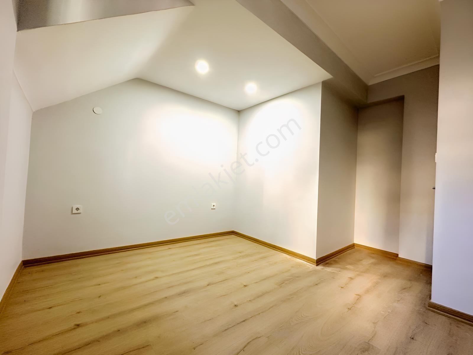 Next House'dan Tramvay Yakını Sıfır Bahçe Kullanımlı 2+1 — fotoğraf 9
