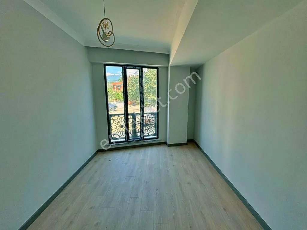 Uytundan Zeytinlide Müstakil Tadında Sıfır Lüks 1+1 Daire — fotoğraf 16