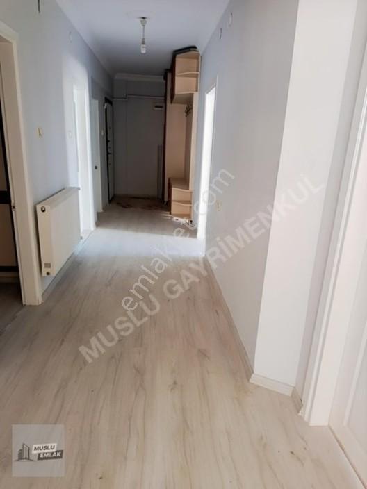 Pazartesi Pazarı Yanı Mavral Sokak'ta 140m² 3+1 Satılık Daire — fotoğraf 8