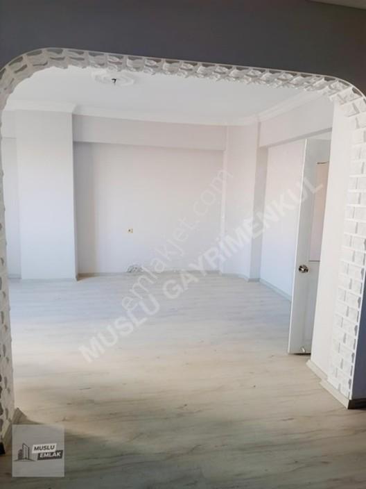 Pazartesi Pazarı Yanı Mavral Sokak'ta 140m² 3+1 Satılık Daire — fotoğraf 14