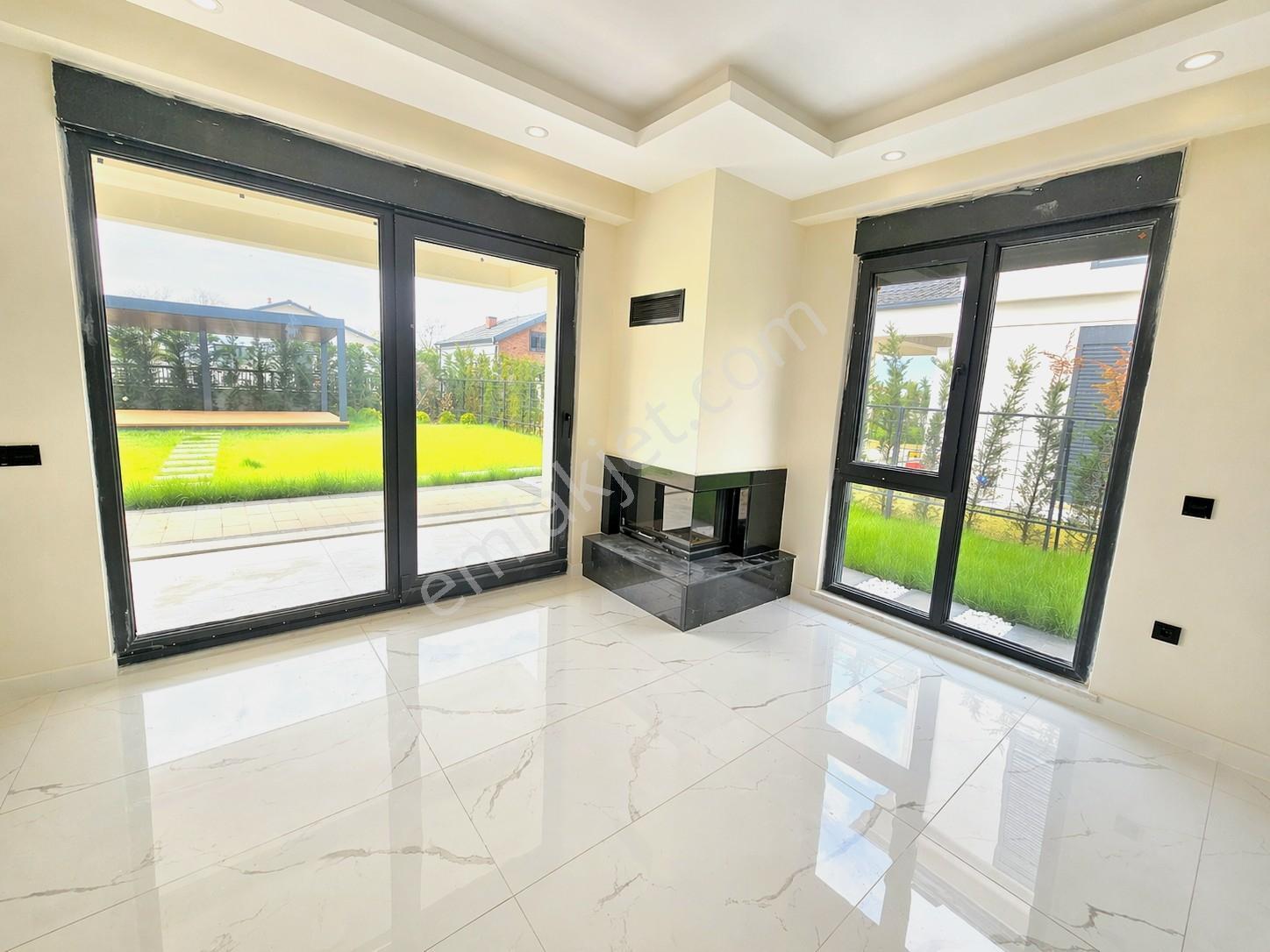 Hak Emlak'tan Arapçiftliği Mah.de Satılık 4+1 Ultra Lüks Villa — fotoğraf 10