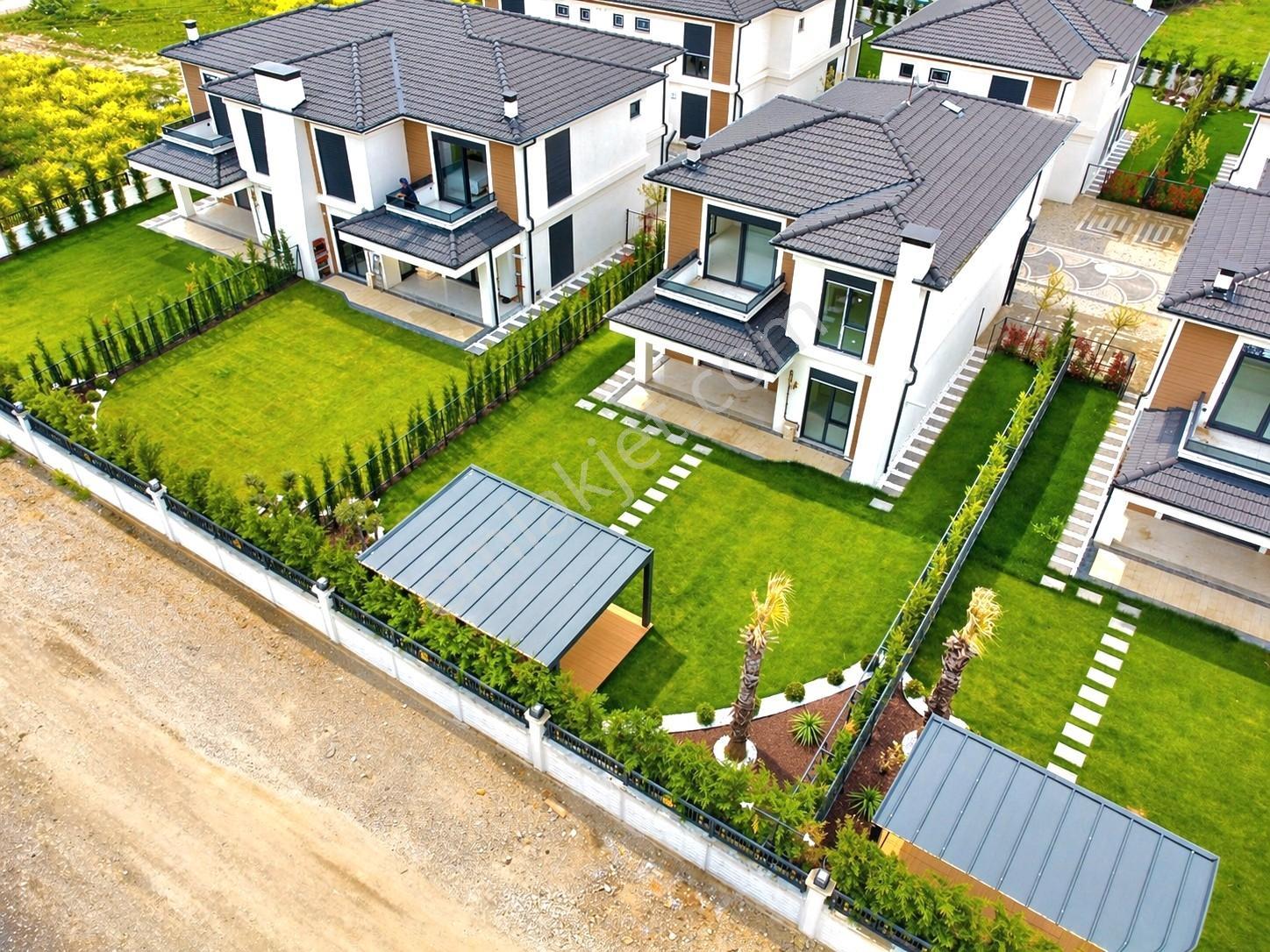 Hak Emlak'tan Arapçiftliği Mah.de Satılık 4+1 Ultra Lüks Villa — fotoğraf 15