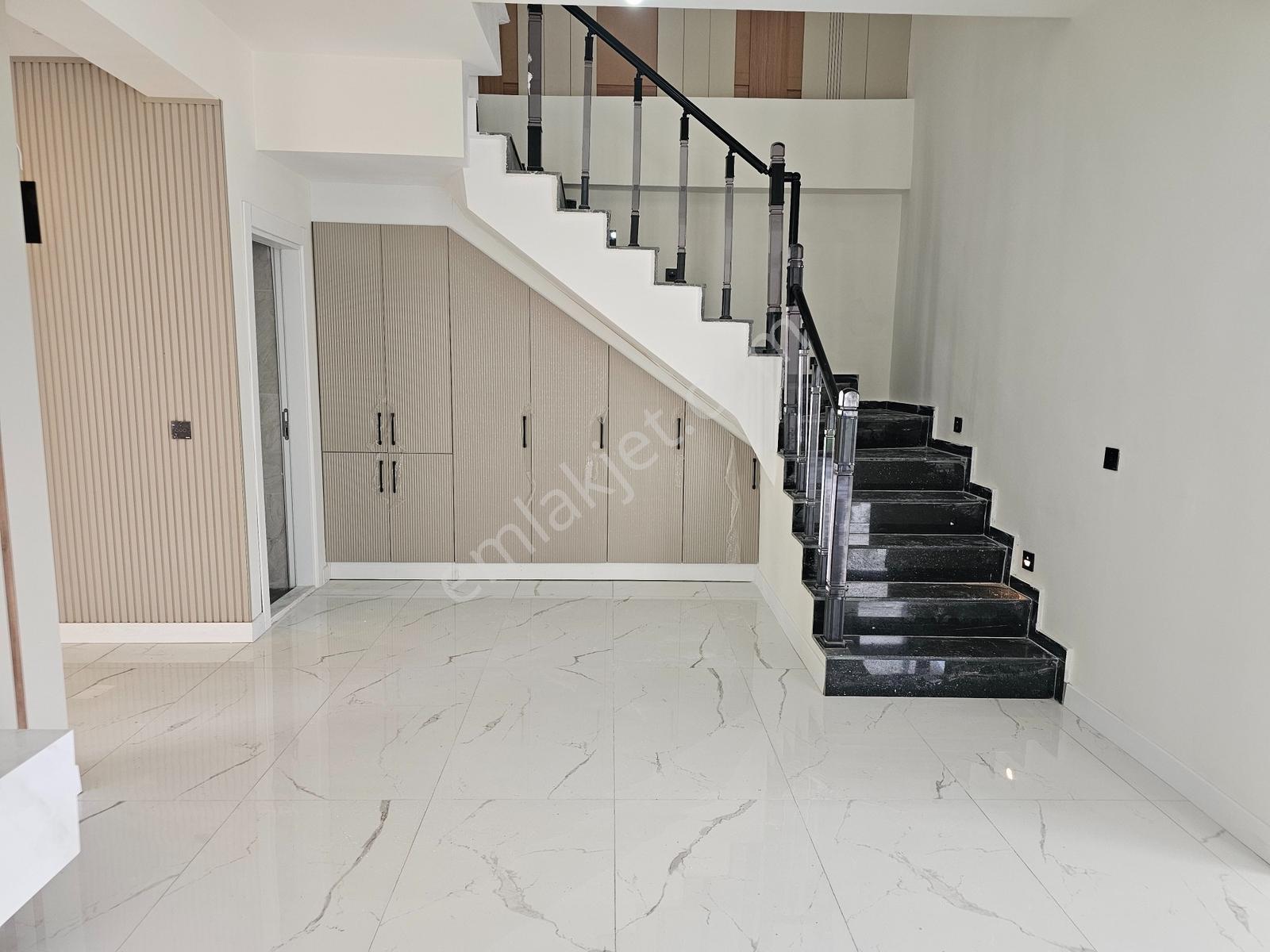 Hak Emlak'tan Arapçiftliği Mah.de Satılık 4+1 Ultra Lüks Villa — fotoğraf 16
