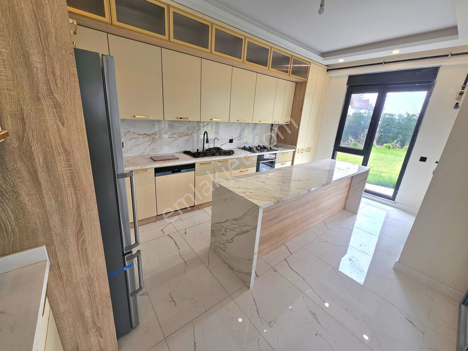 Hak Emlak'tan Arapçiftliği Mah.de Satılık 4+1 Ultra Lüks Villa — fotoğraf 22