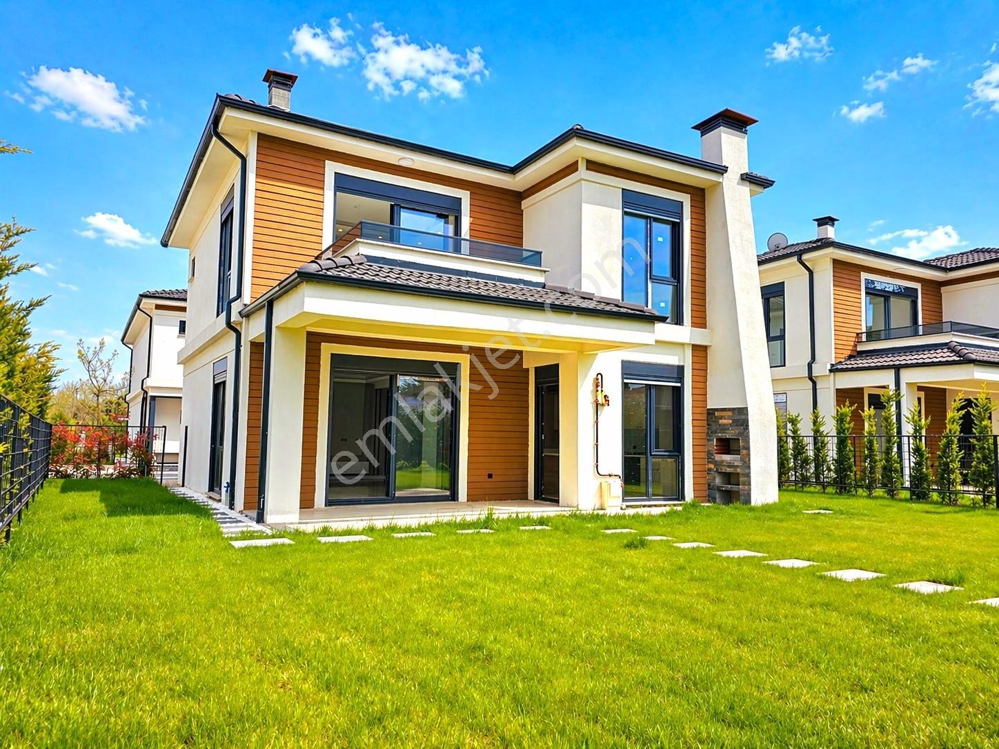 Hak Emlak'tan Arapçiftliği Mah.de Satılık 4+1 Ultra Lüks Villa — fotoğraf 35