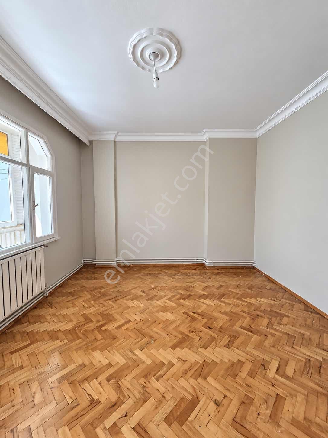 Bağlarbaşı Mahallesinde Satılık 2+1 Çift Balkonlu 100 M2 — fotoğraf 20