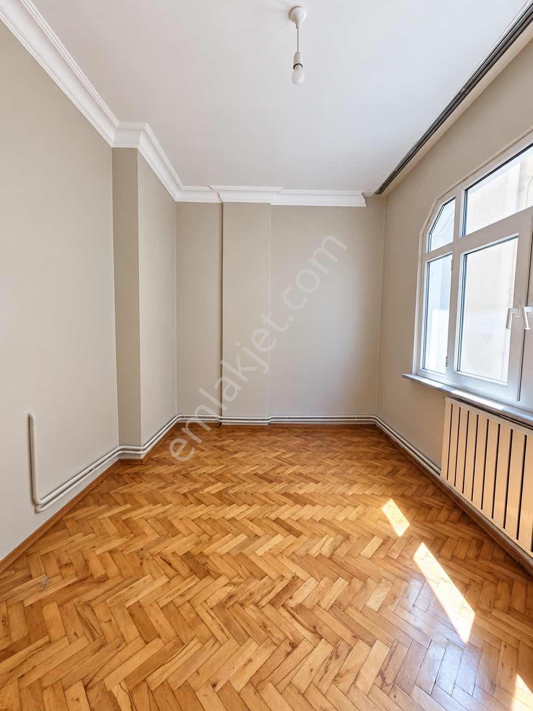 Bağlarbaşı Mahallesinde Satılık 2+1 Çift Balkonlu 100 M2 — fotoğraf 23