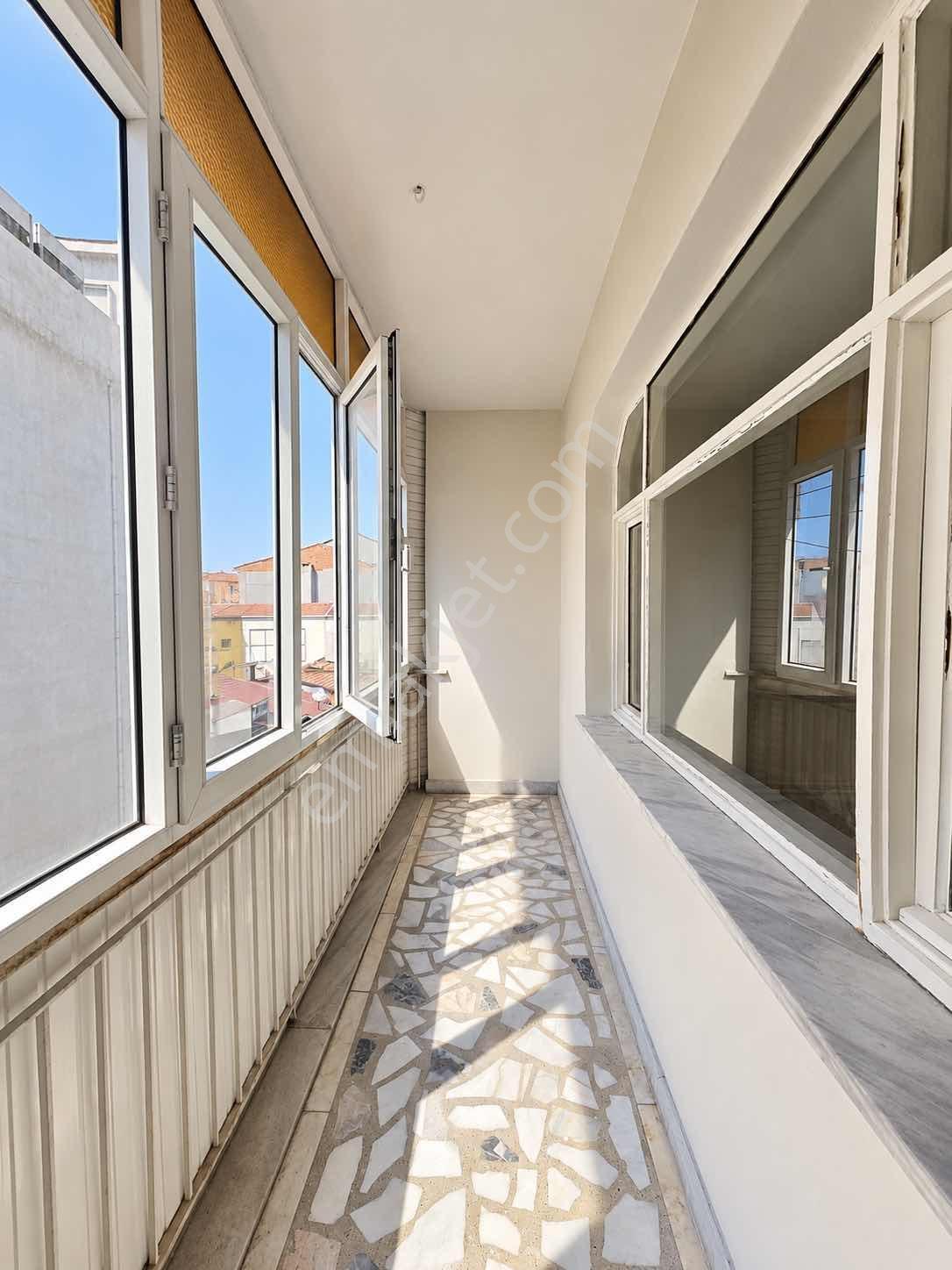 Bağlarbaşı Mahallesinde Satılık 2+1 Çift Balkonlu 100 M2 — fotoğraf 24