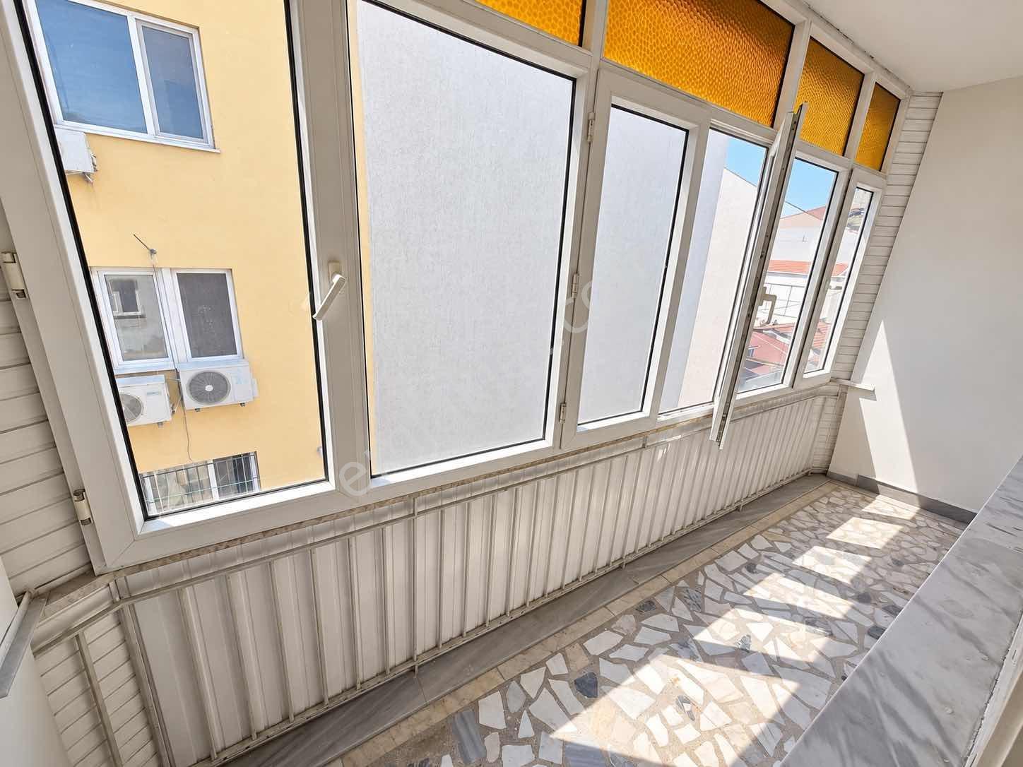 Bağlarbaşı Mahallesinde Satılık 2+1 Çift Balkonlu 100 M2 — fotoğraf 25
