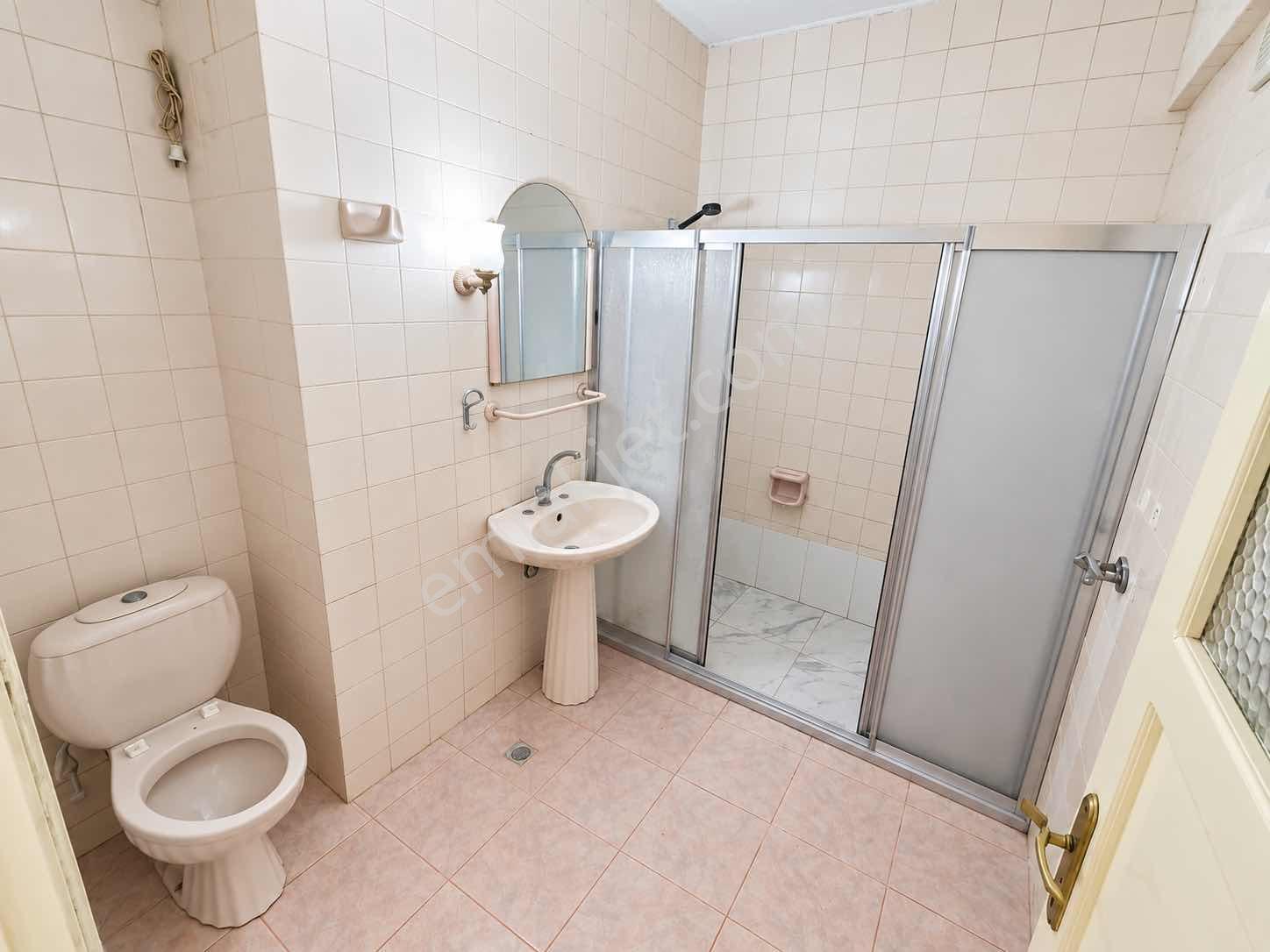 Bağlarbaşı Mahallesinde Satılık 2+1 Çift Balkonlu 100 M2 — fotoğraf 26