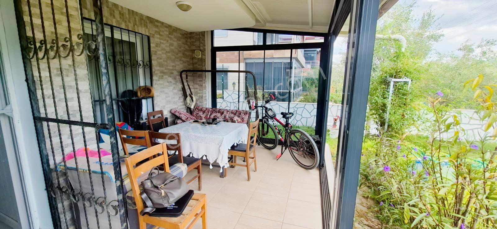 Kuşadası Güzelçamlıda 5+1 Tam Müstakil Tripleks Villa — fotoğraf 7
