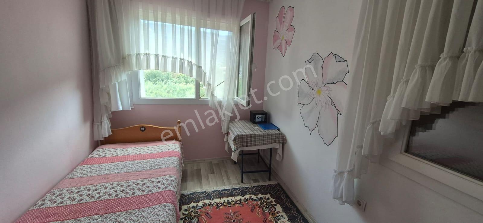 Kuşadası Güzelçamlıda 5+1 Tam Müstakil Tripleks Villa — fotoğraf 19