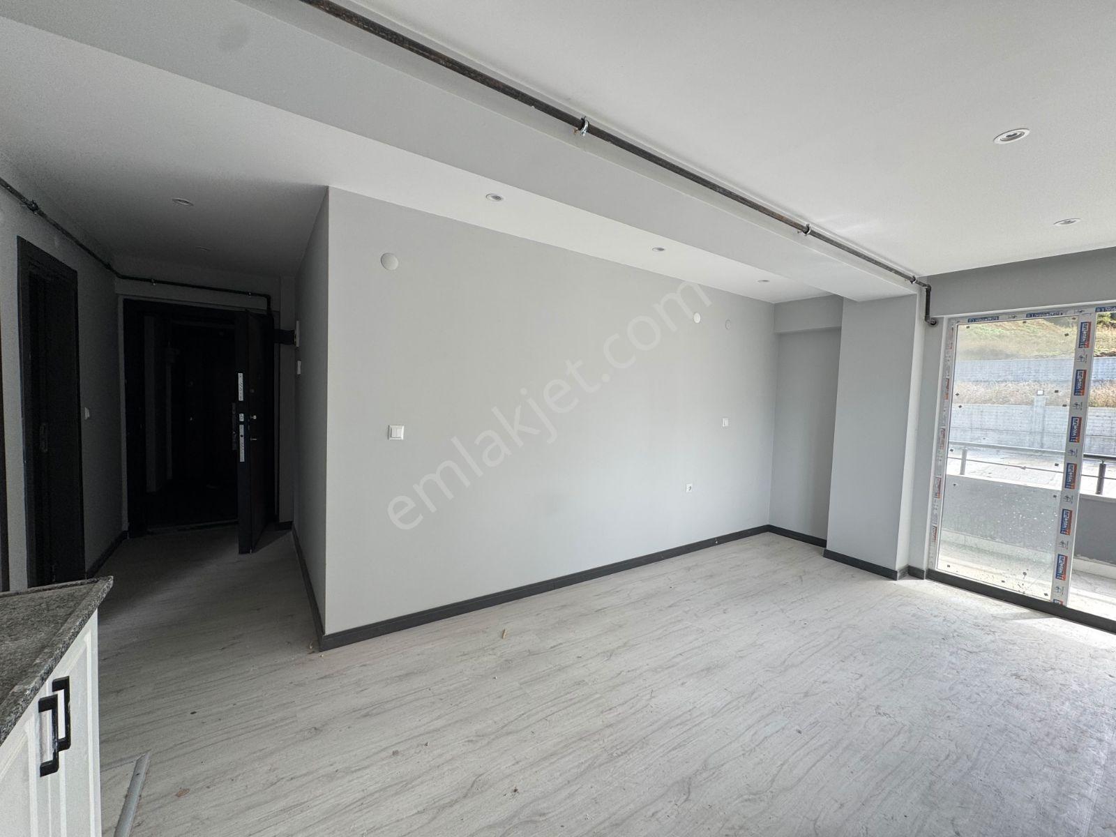 Atakum Çobanlıda Yeni Atakum Devlet Hastanesinecephe Satılık 1+1 — fotoğraf 3