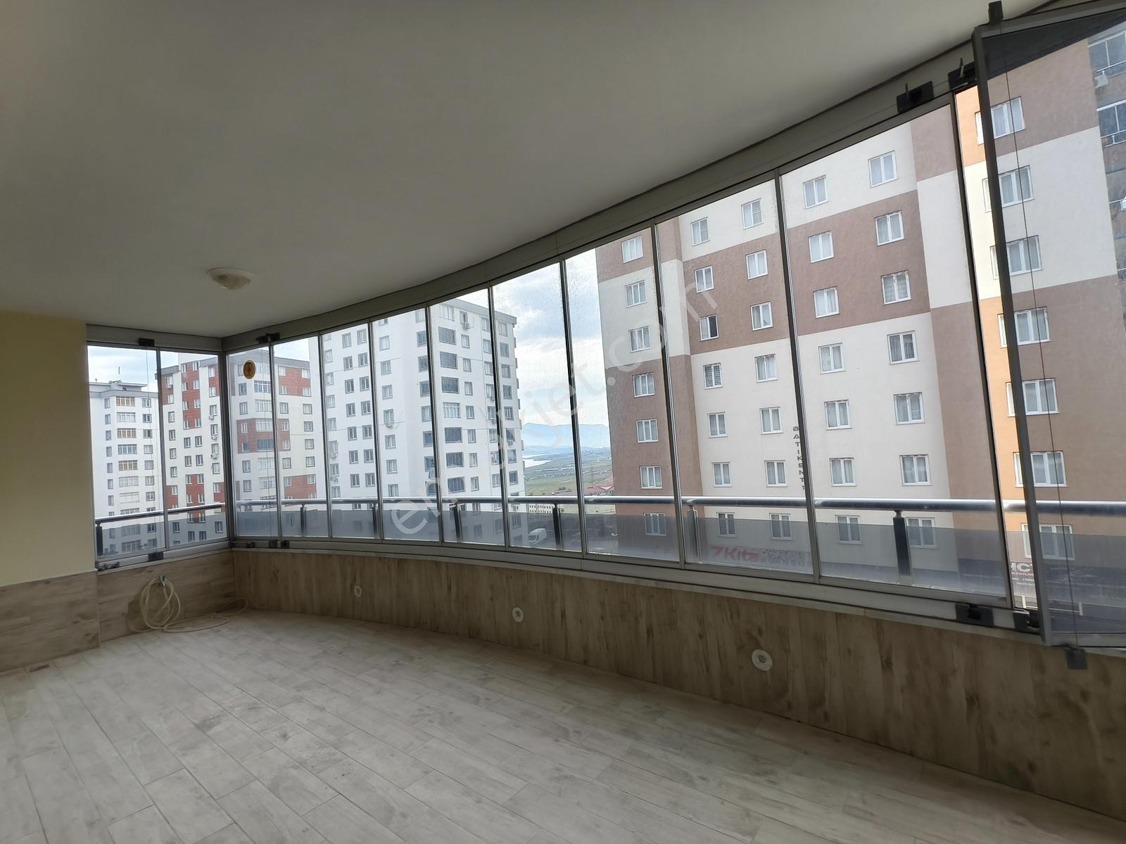 Yeni Rota Emlaktan Site İçerisinde İçi Yapılı 4+1 Satılık Daire — fotoğraf 3