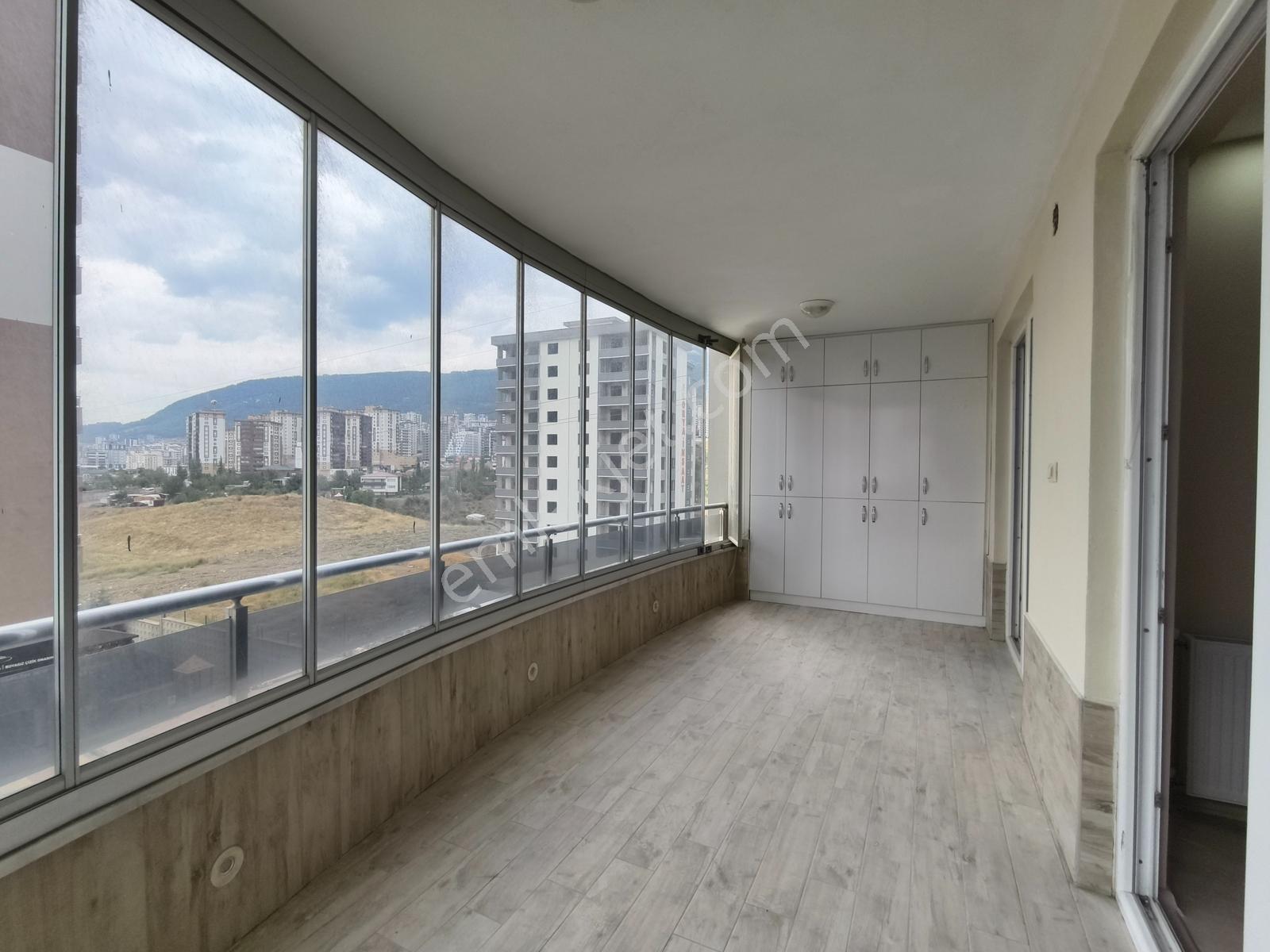 Yeni Rota Emlaktan Site İçerisinde İçi Yapılı 4+1 Satılık Daire — fotoğraf 4