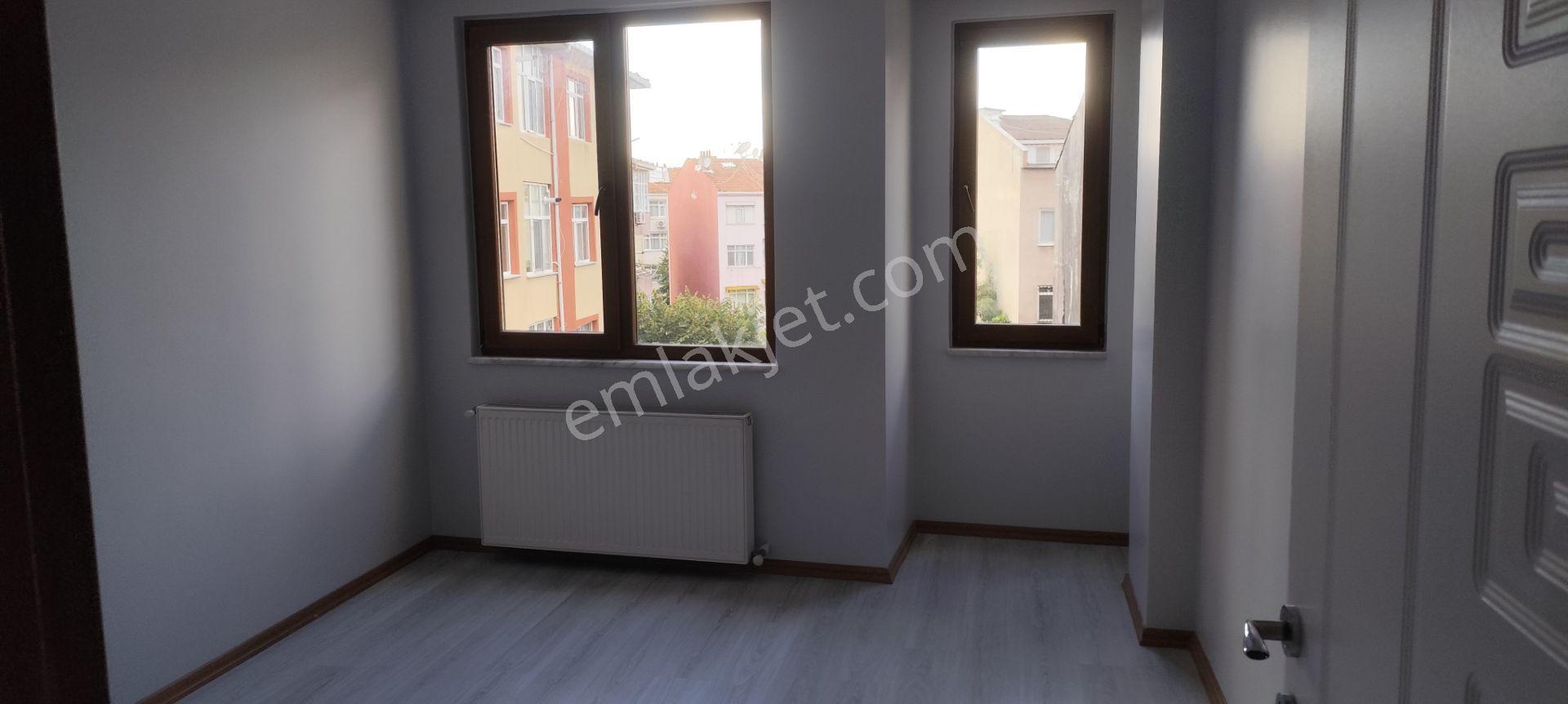 Fatih Kocamustafapaşa Sümbül Yedisehitler De Satılık 5 Yıllık Binadan Arakat. Daire.. — fotoğraf 16