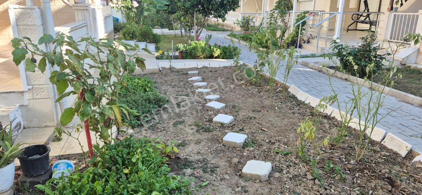 Davutlar Atakent Sıtesınde, Denıze 150 Metre ,eşyalı 4+1 Villa — fotoğraf 8