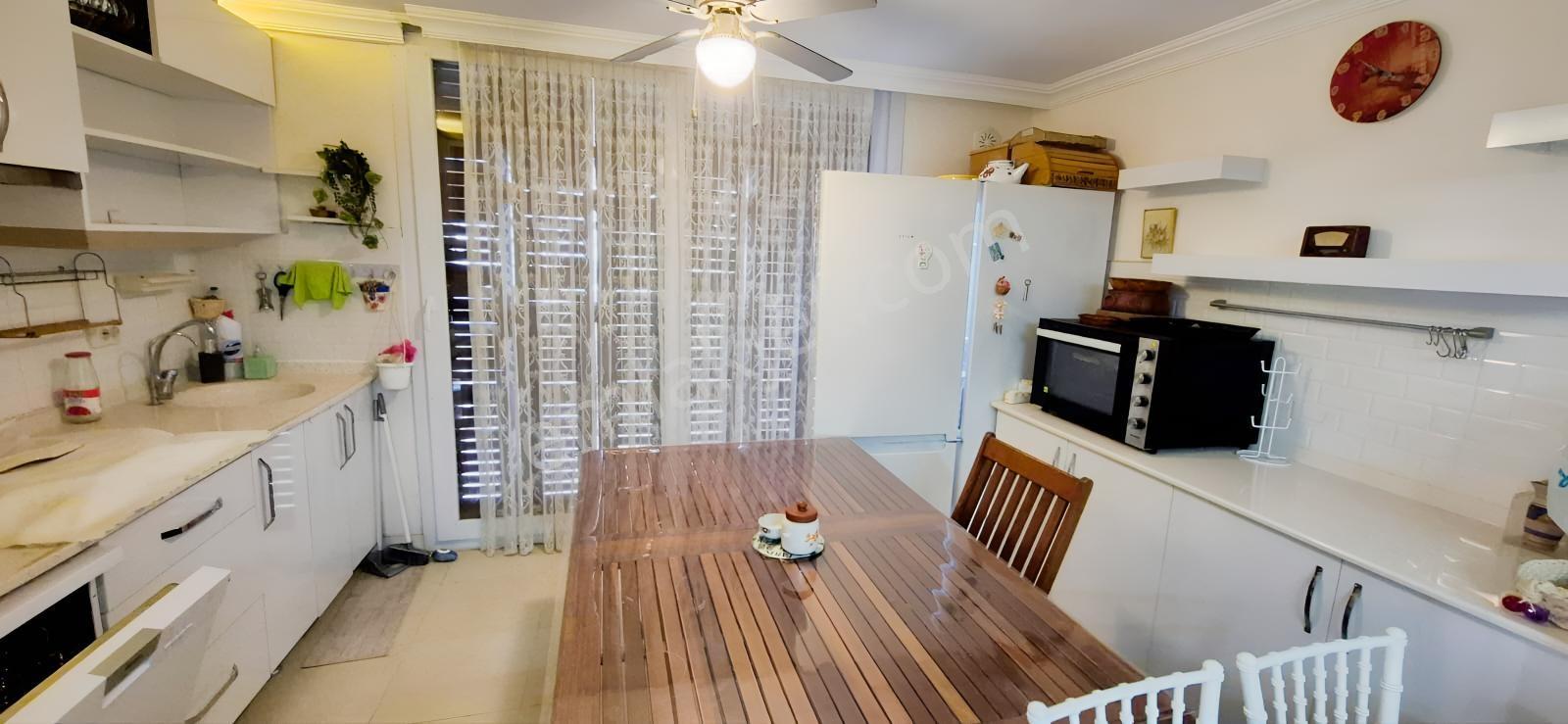 Davutlar Atakent Sıtesınde, Denıze 150 Metre ,eşyalı 4+1 Villa — fotoğraf 30