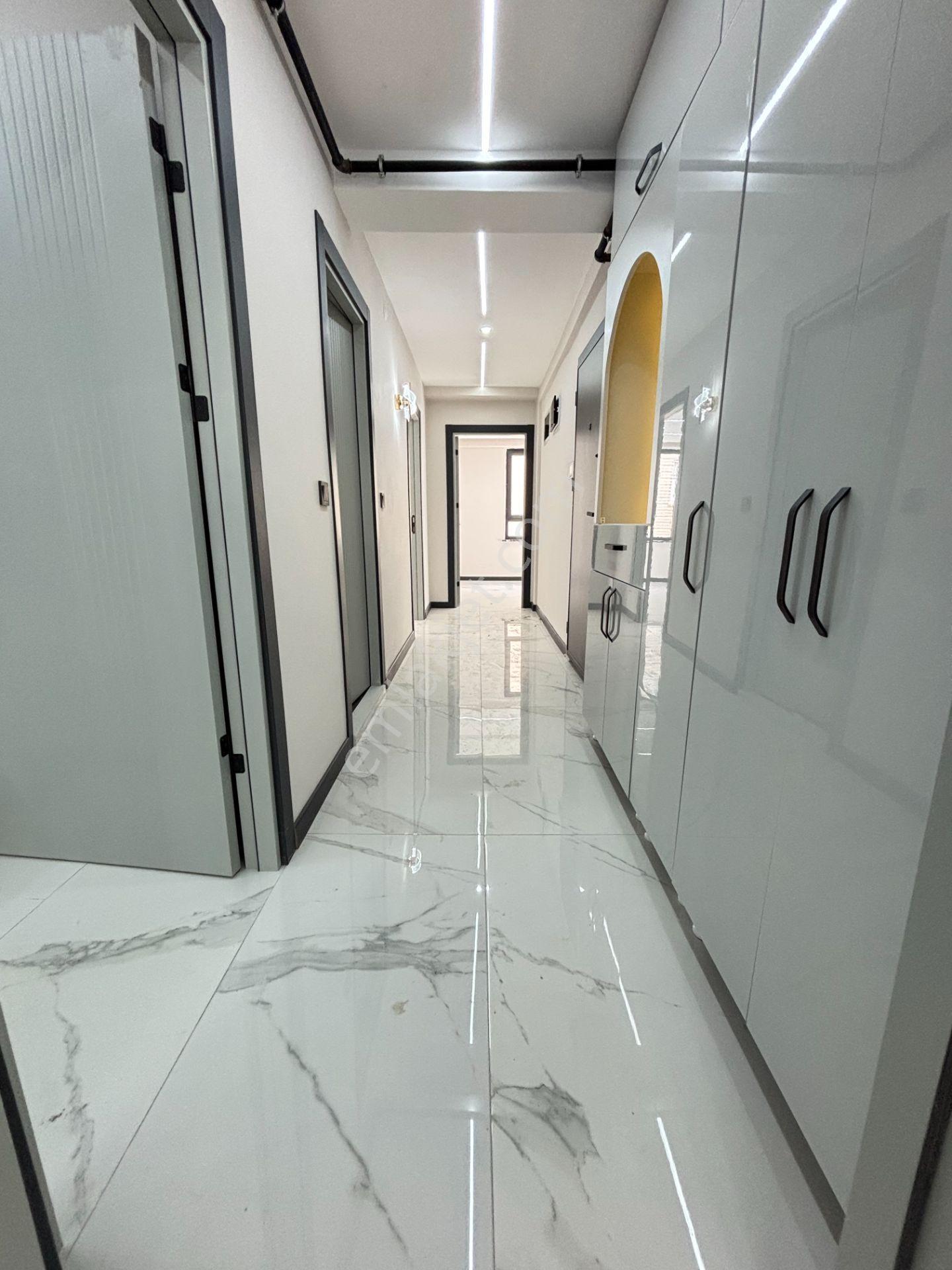 Estorıa'dan Çamlıca Bulvar Yanında Katta Tek Sıfır 2+1 Daire — fotoğraf 16