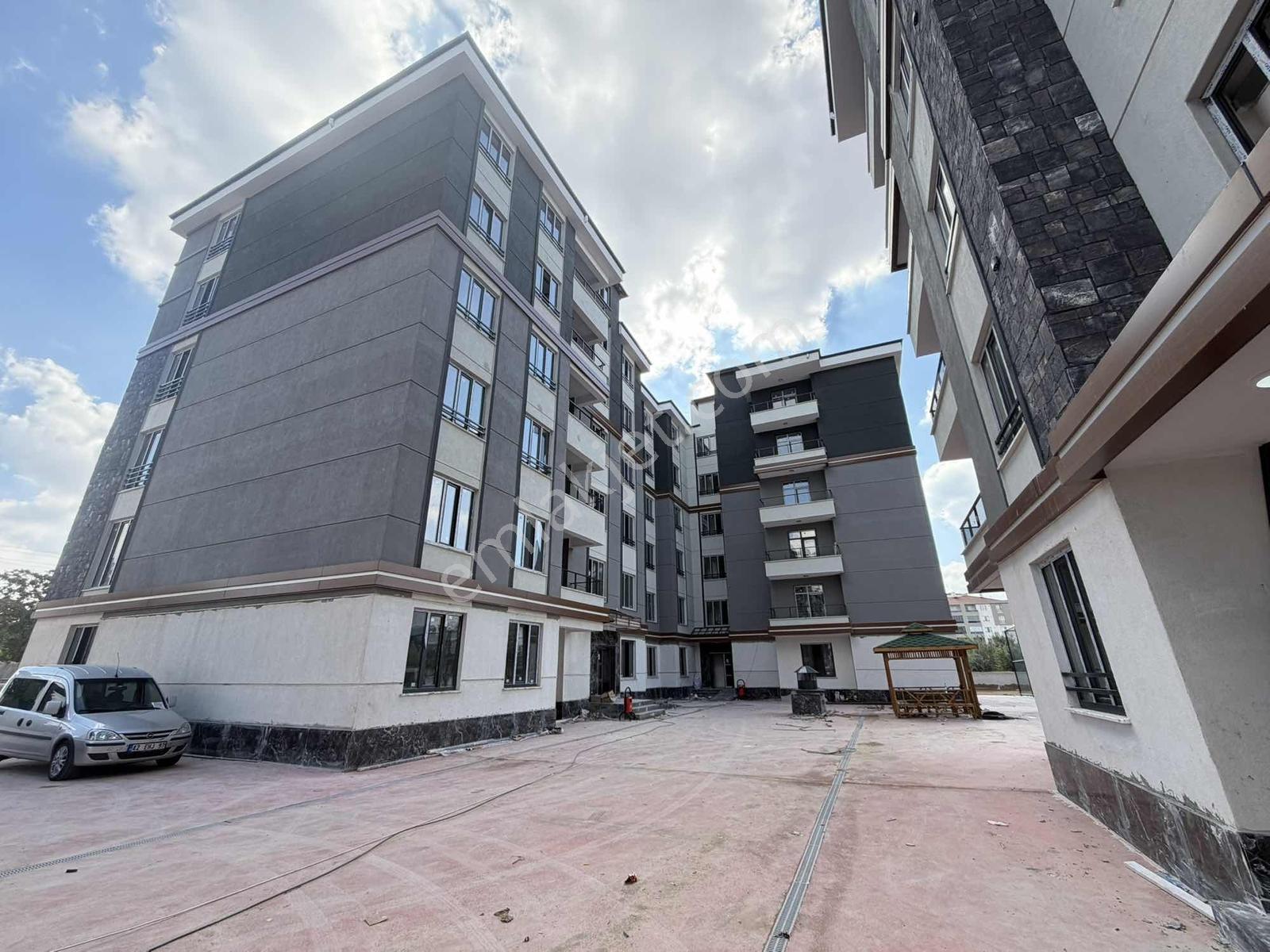 Kumköprü Palace Satılık 3+1 Daire !!!hemen Otur!!! — fotoğraf 2