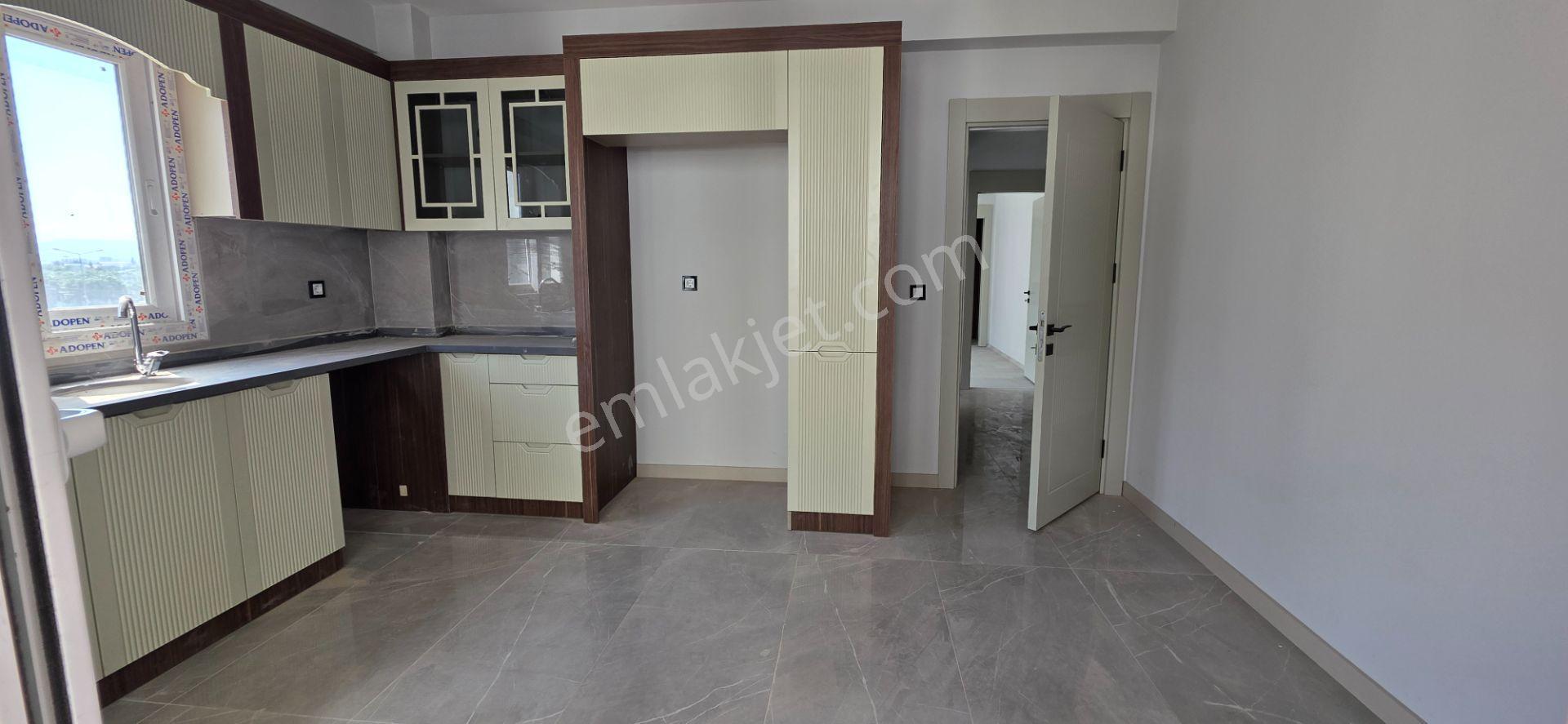 Royal Emlak’tan Mersin Erdemli Tömük Mah Denize Yakın Satılık Sıfır 2+1 Yazlık 145m2 Daire — fotoğraf 11