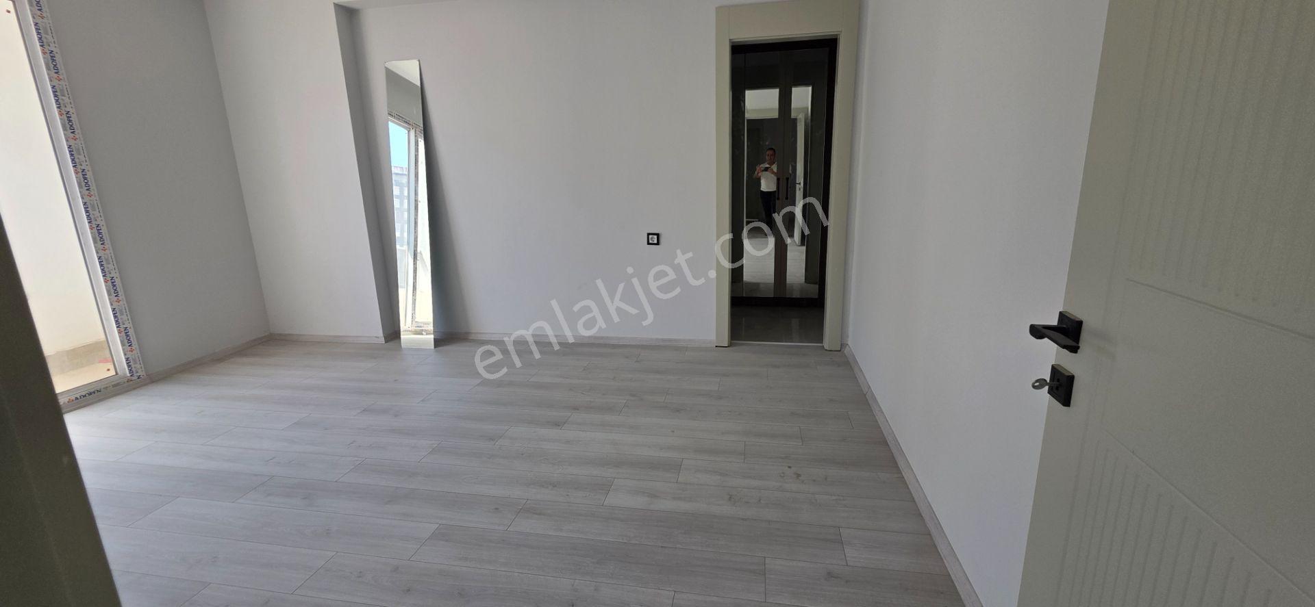 Royal Emlak’tan Mersin Erdemli Tömük Mah Denize Yakın Satılık Sıfır 2+1 Yazlık 145m2 Daire — fotoğraf 16
