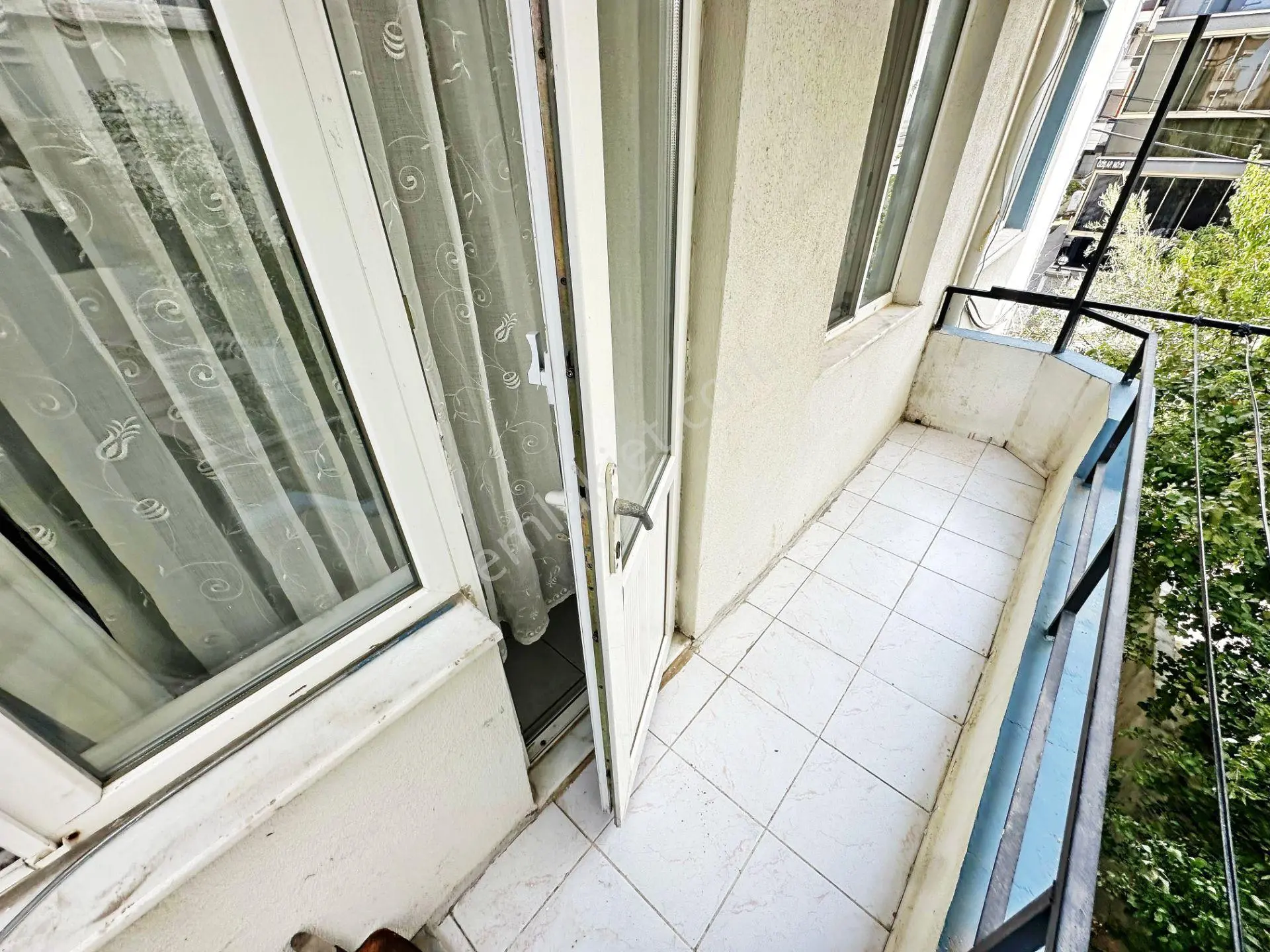 Aktiften Yetişen Alır Akçayda Satılık Doğalgazlı Arakat Masrafsız 2+1 Daire — fotoğraf 22