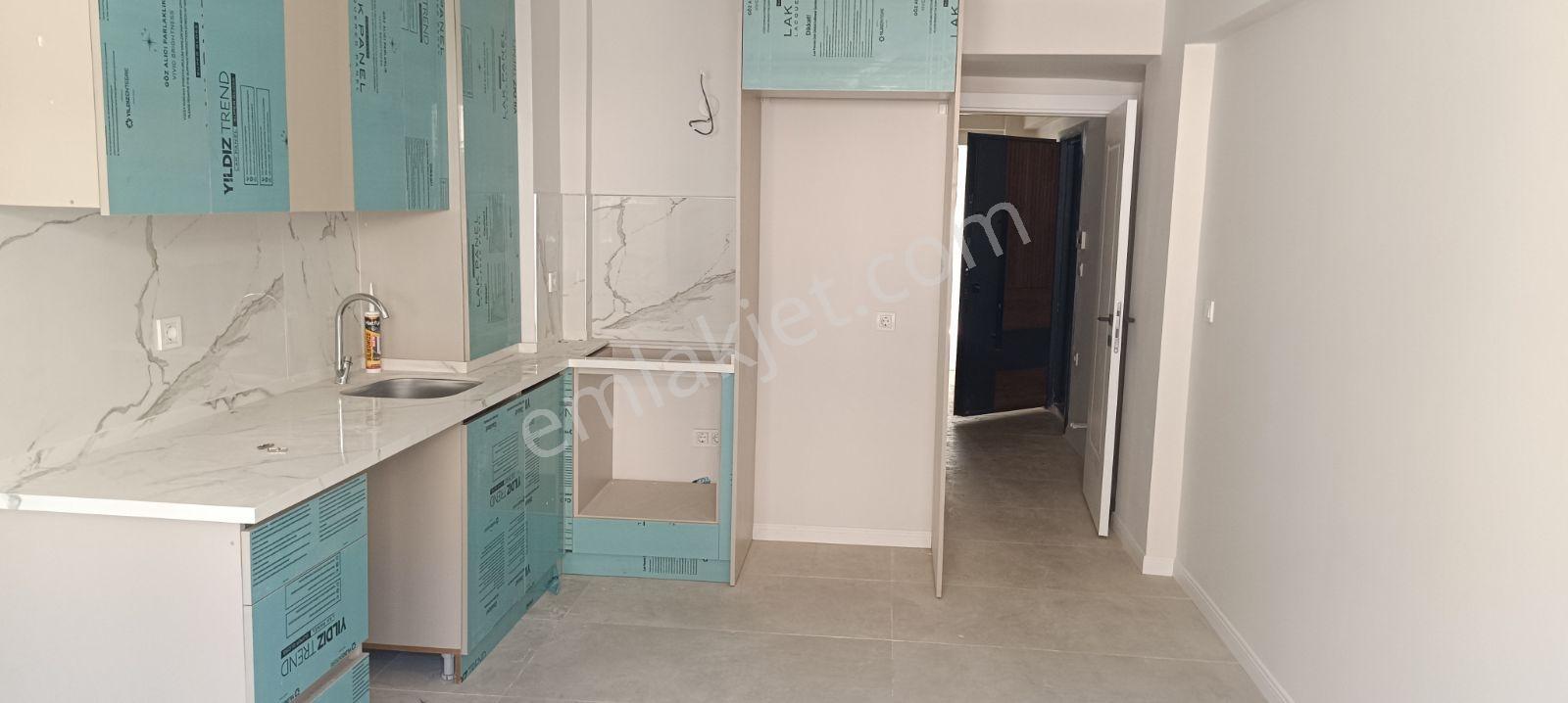 Karabağlar Merkez 2+1 80m2 Yüksek Giriş Doğalgazlı Daire Satılık — fotoğraf 4