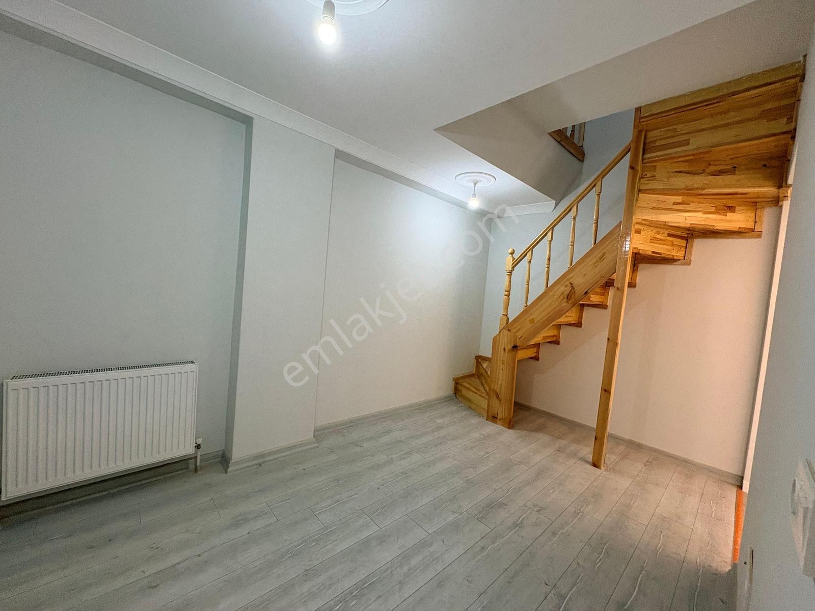 Arnavutköy Anadolu Mah. Satılık 4+2 Dubleks Daire — fotoğraf 19