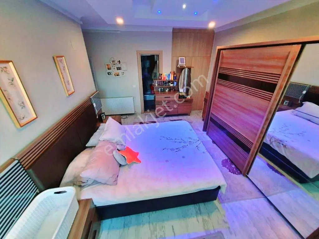 Uytundan Edremit Cennetayağında Site İçi Ara Kat Lüks 4+1 Daire — fotoğraf 19