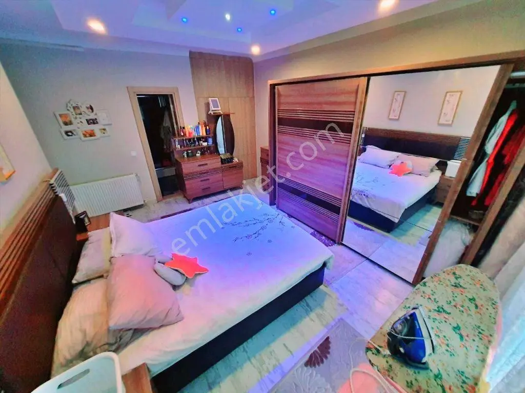 Uytundan Edremit Cennetayağında Site İçi Ara Kat Lüks 4+1 Daire — fotoğraf 22