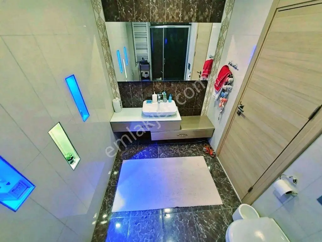 Uytundan Edremit Cennetayağında Site İçi Ara Kat Lüks 4+1 Daire — fotoğraf 25