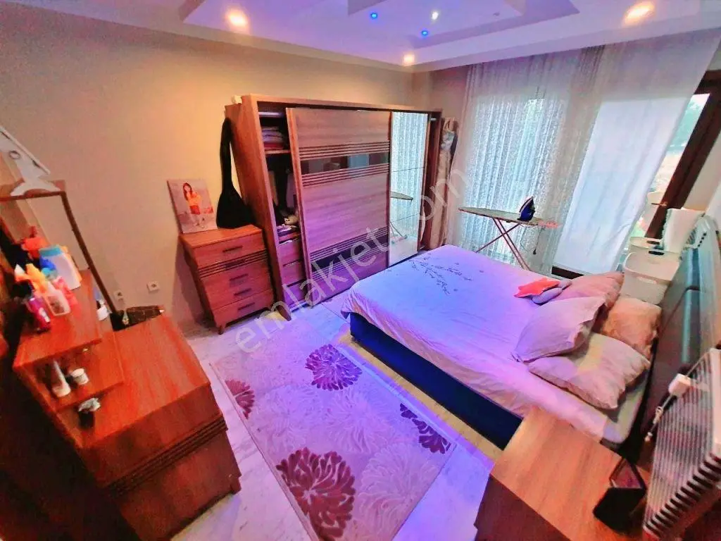 Uytundan Edremit Cennetayağında Site İçi Ara Kat Lüks 4+1 Daire — fotoğraf 35