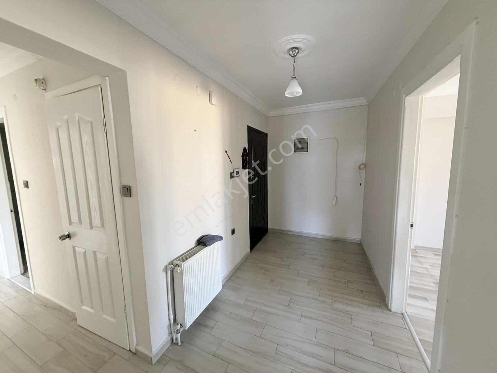 Ataşehir'de Bazekol Karşısında Tadilatlı Satılık 3+1 Daire — fotoğraf 14