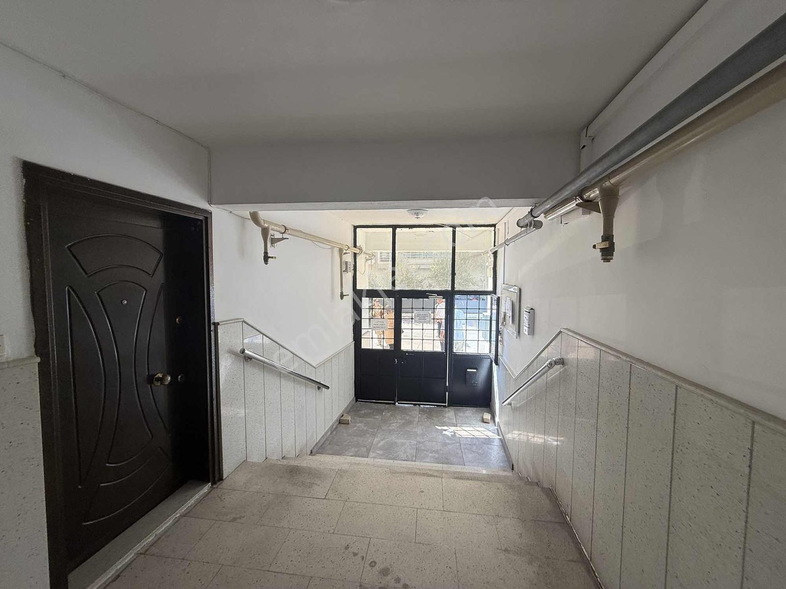 Ataşehir'de Bazekol Karşısında Tadilatlı Satılık 3+1 Daire — fotoğraf 26