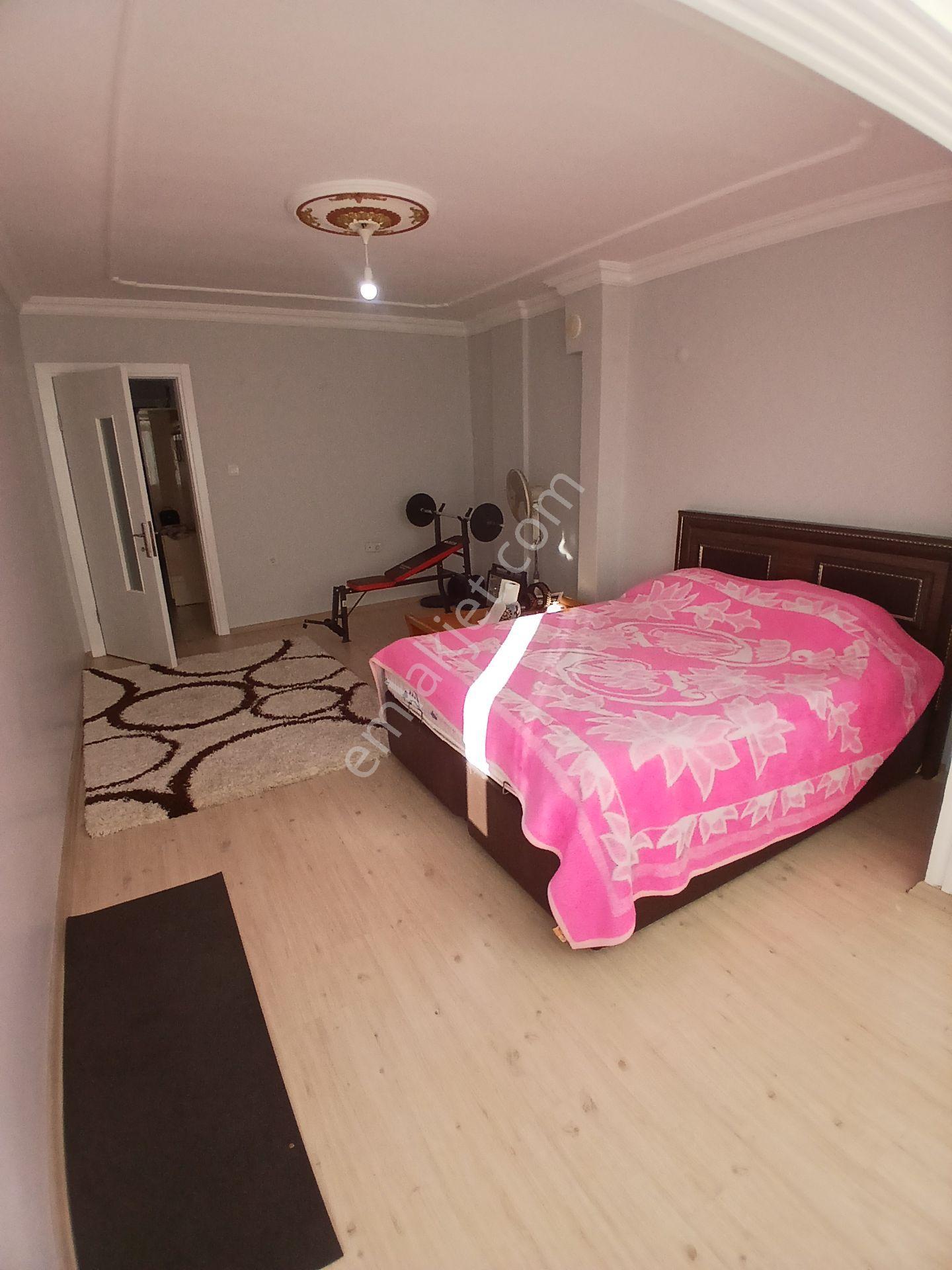Karabağlar'da Aydınlık Ve Bakımlı 2+1 Satılık Daire — fotoğraf 10
