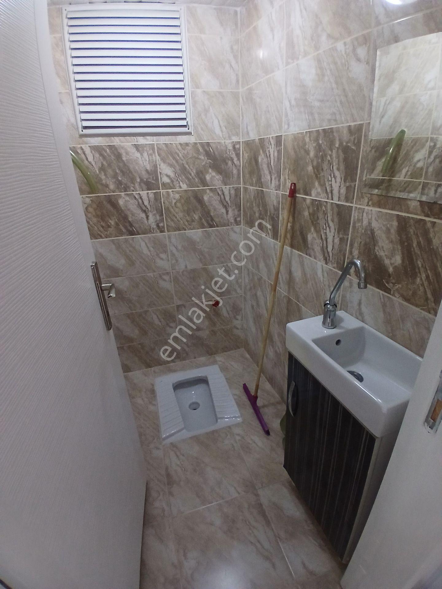 Karabağlar'da Aydınlık Ve Bakımlı 2+1 Satılık Daire — fotoğraf 11