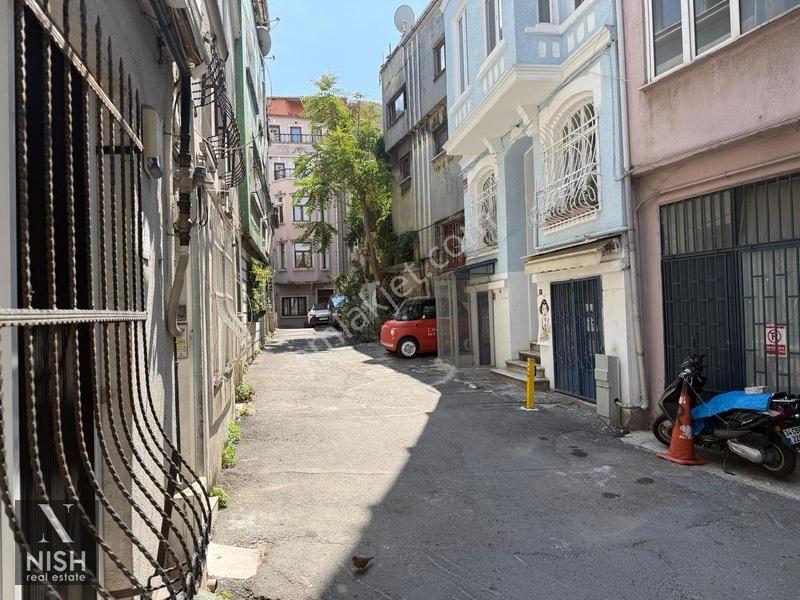 Beyoğlu Kamer Hatun Mh. Kiracılı Komple Satılık Bina — fotoğraf 5