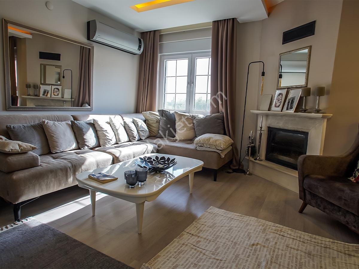 Çavuşköyde Satılık 4+1 Köşe Villa — fotoğraf 3